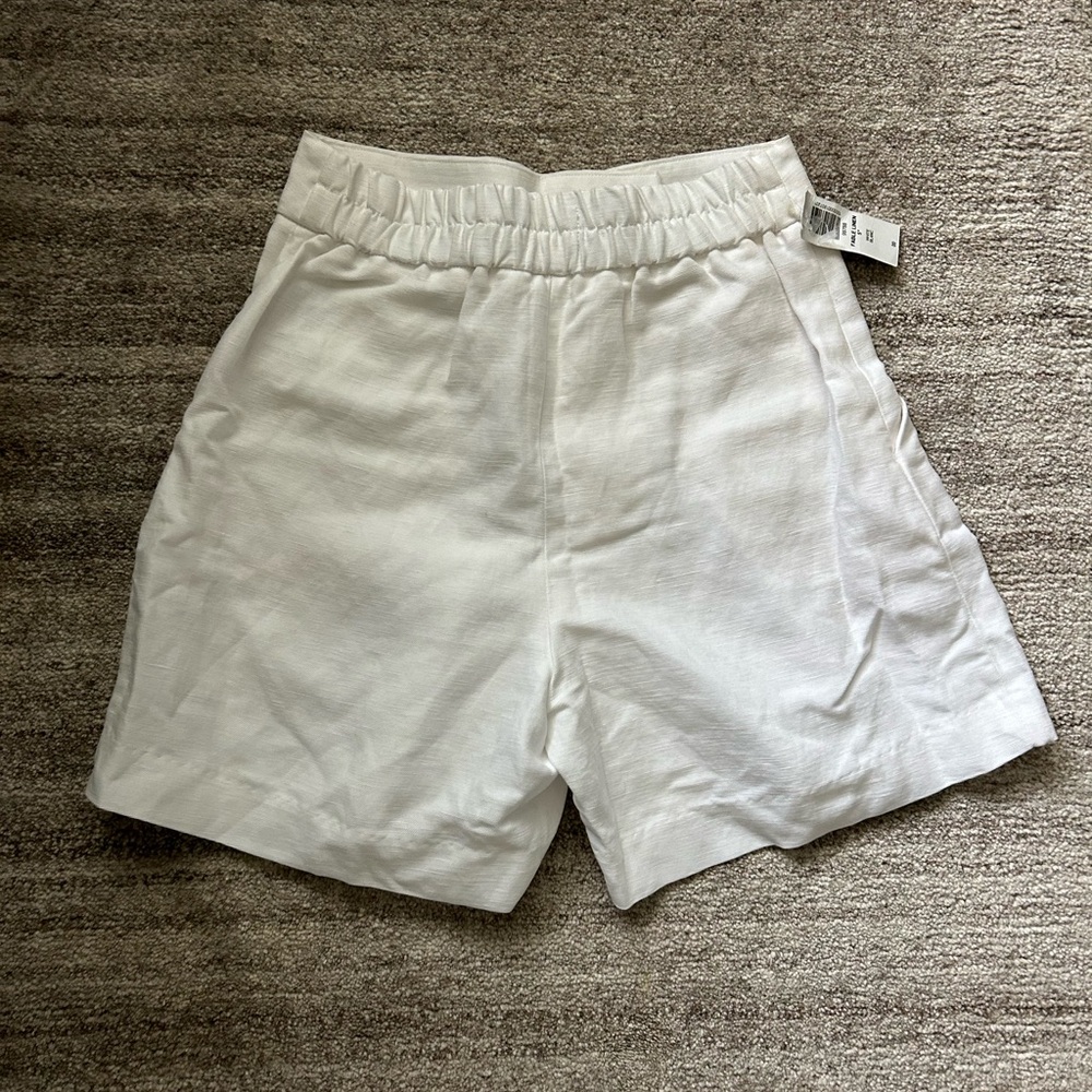 Aritzia Wilfred Fable Linen Shorts